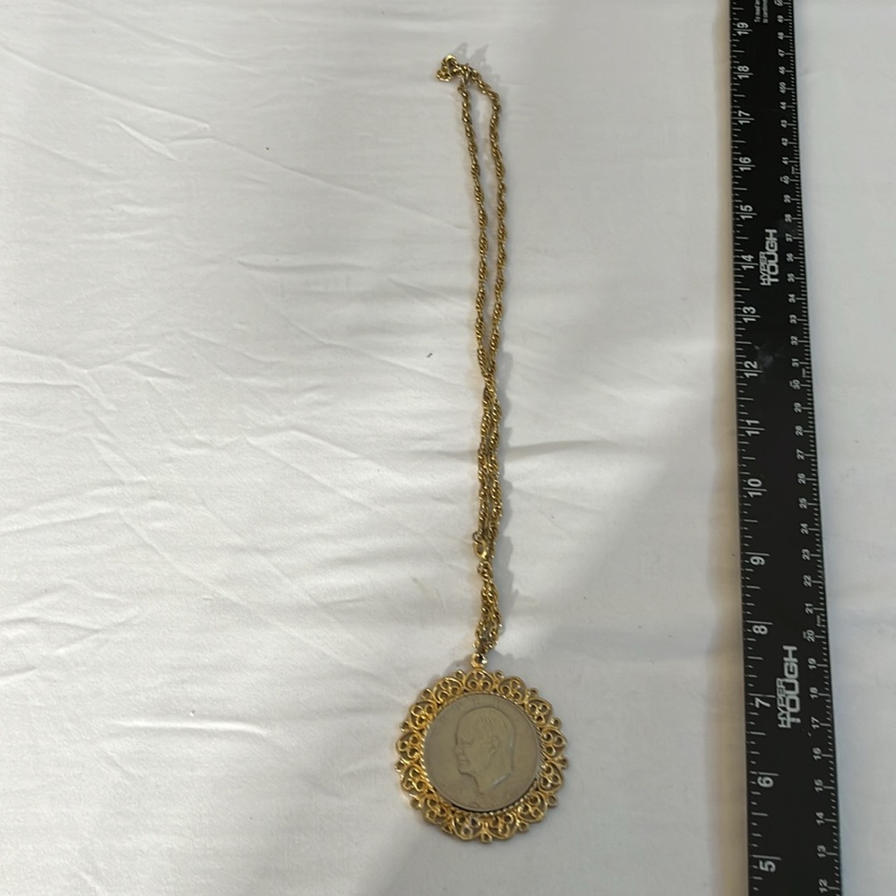 Vintage authentic Eisenhower 1972 Liberty silver dollar pendant gold rope chain - Picture 2 of 6